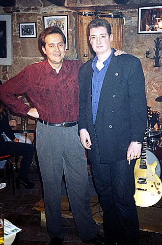 & Joaquín Chacón. Antigua Cava del Café Corrillo. 1994