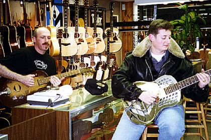 New York 1995. Con Zeke Schein de Matt Umanov guitars